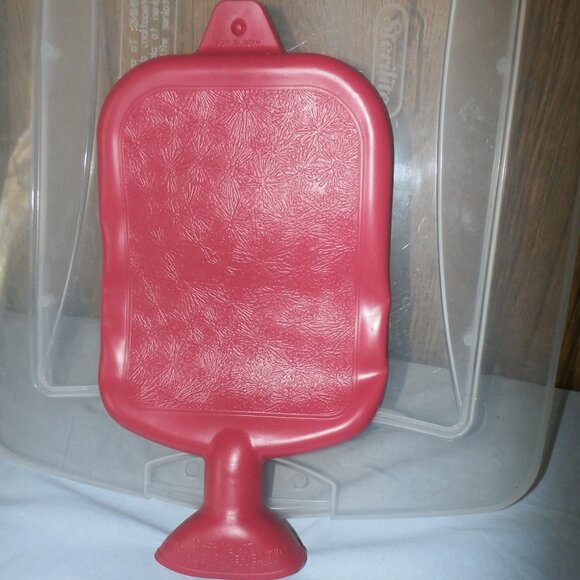 VINTAGE  Red  Rubber Hot Water Bottle By Faultless  Mint Condition - Picture 8 of 12